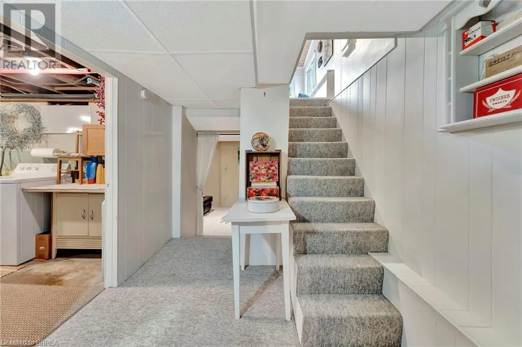 96 WALNUT Street