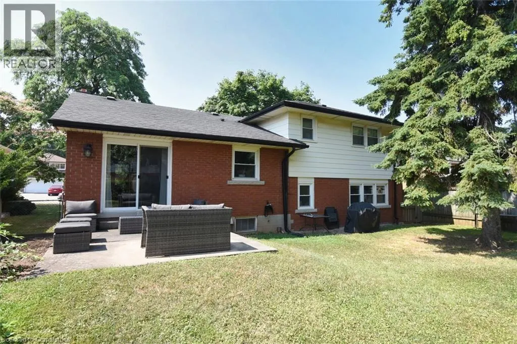 33 BURWELL Avenue