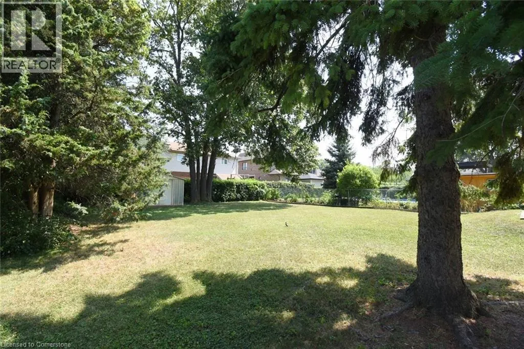 33 BURWELL Avenue