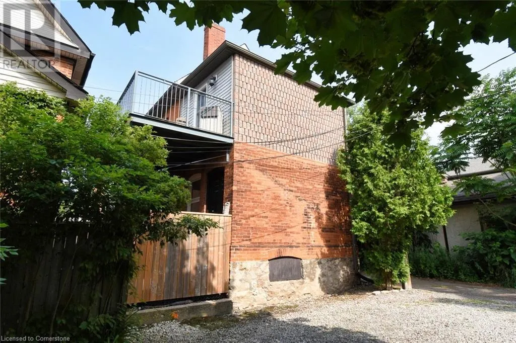 5 CROSS Street