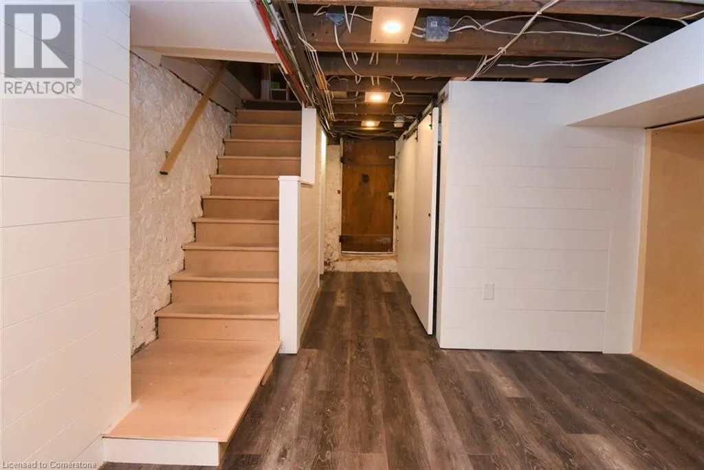 5 CROSS Street