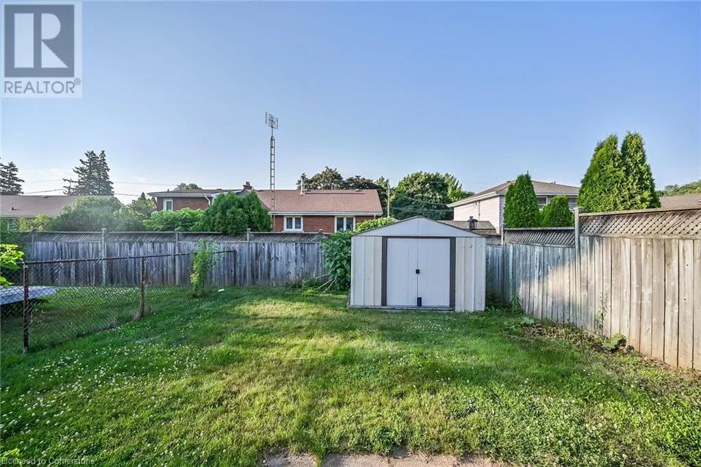 17 BRIERWOOD Avenue