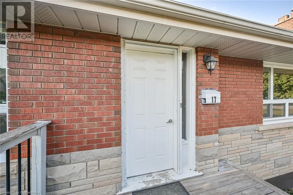 17 BRIERWOOD Avenue