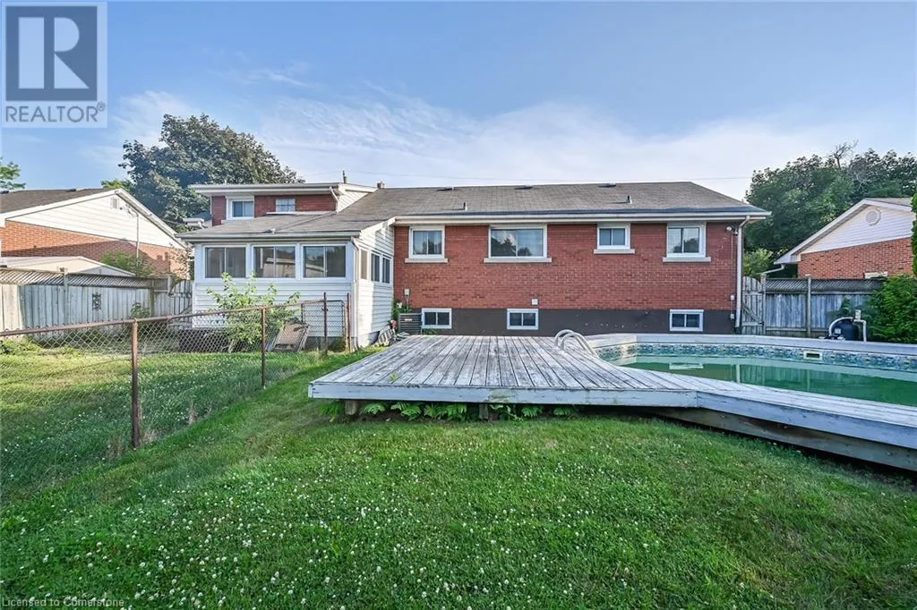 17 BRIERWOOD Avenue