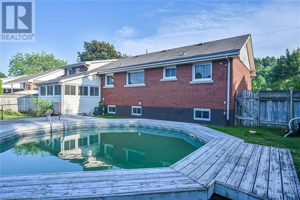 17 BRIERWOOD Avenue
