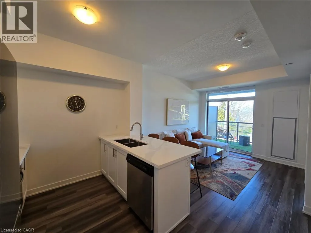 600 NORTH SERVICE Road Unit# 213, #213