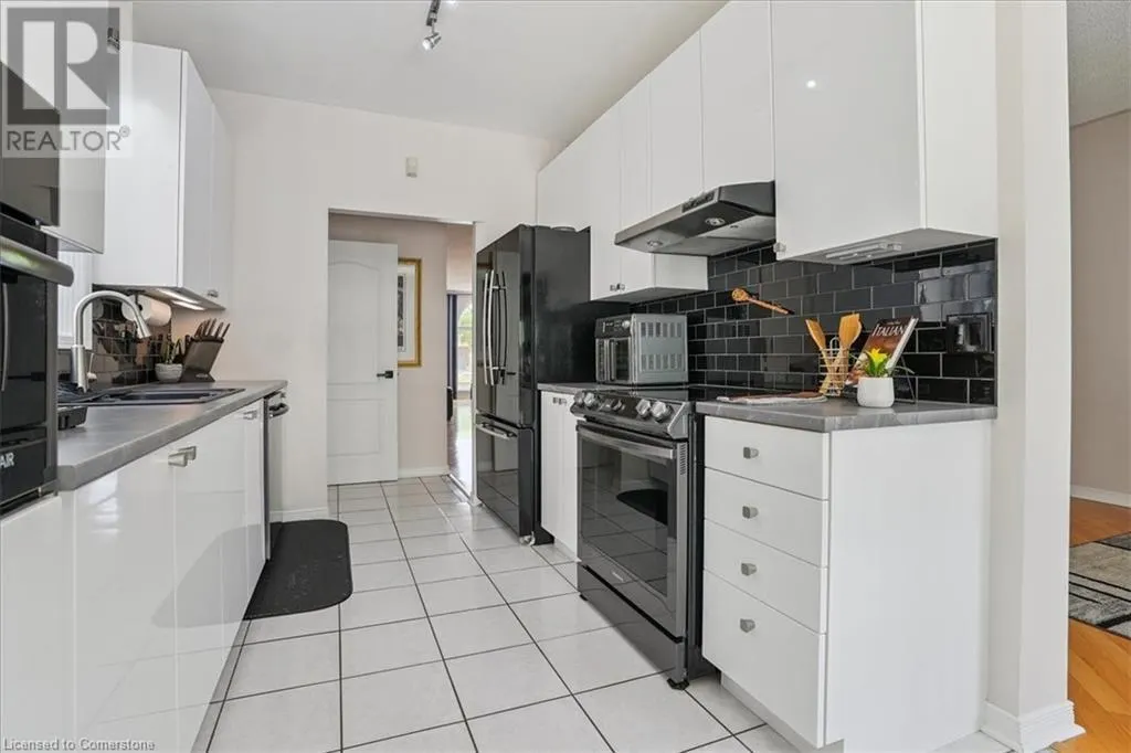 31 MORRISON Crescent