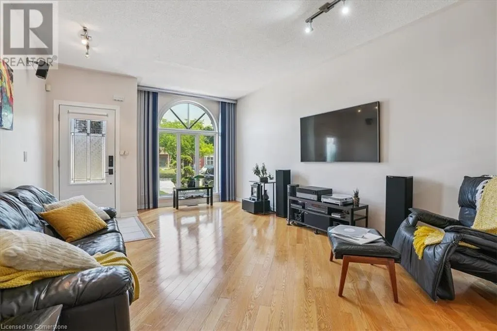 31 MORRISON Crescent