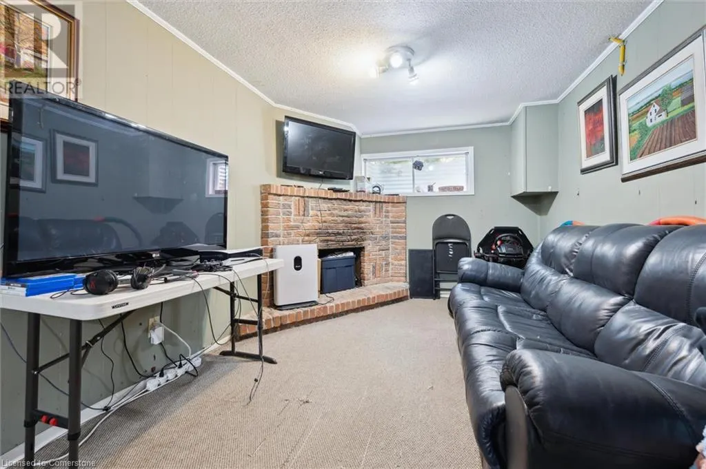 31 DRIFTWOOD Place