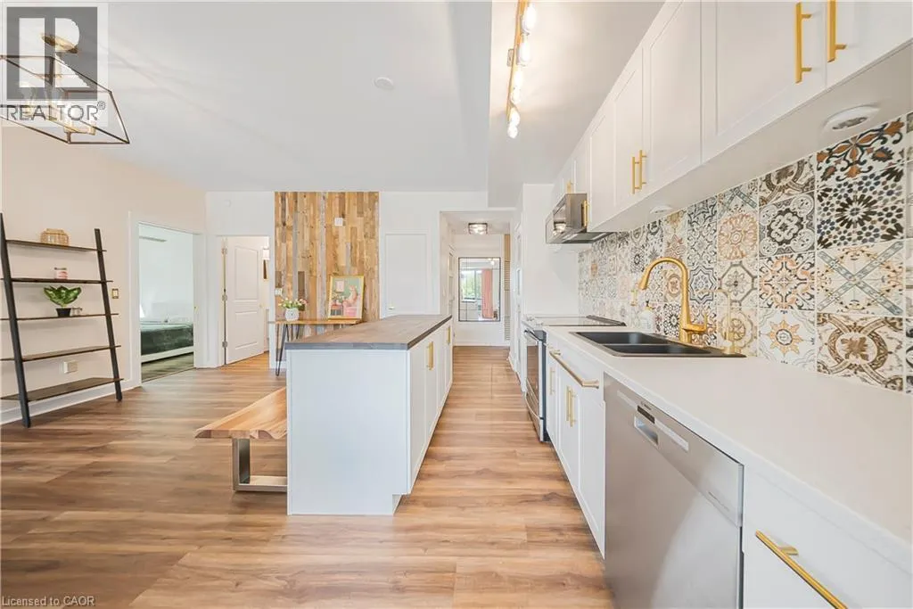 168 SABINA Drive Unit# 214, #214