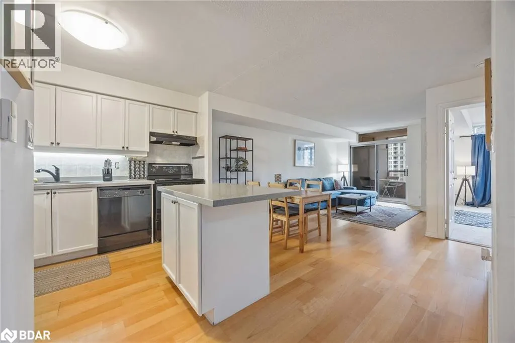 3880 DUKE OF YORK Boulevard Unit# 1202, #1202