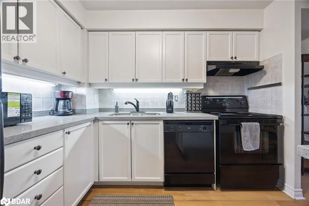 3880 DUKE OF YORK Boulevard Unit# 1202, #1202