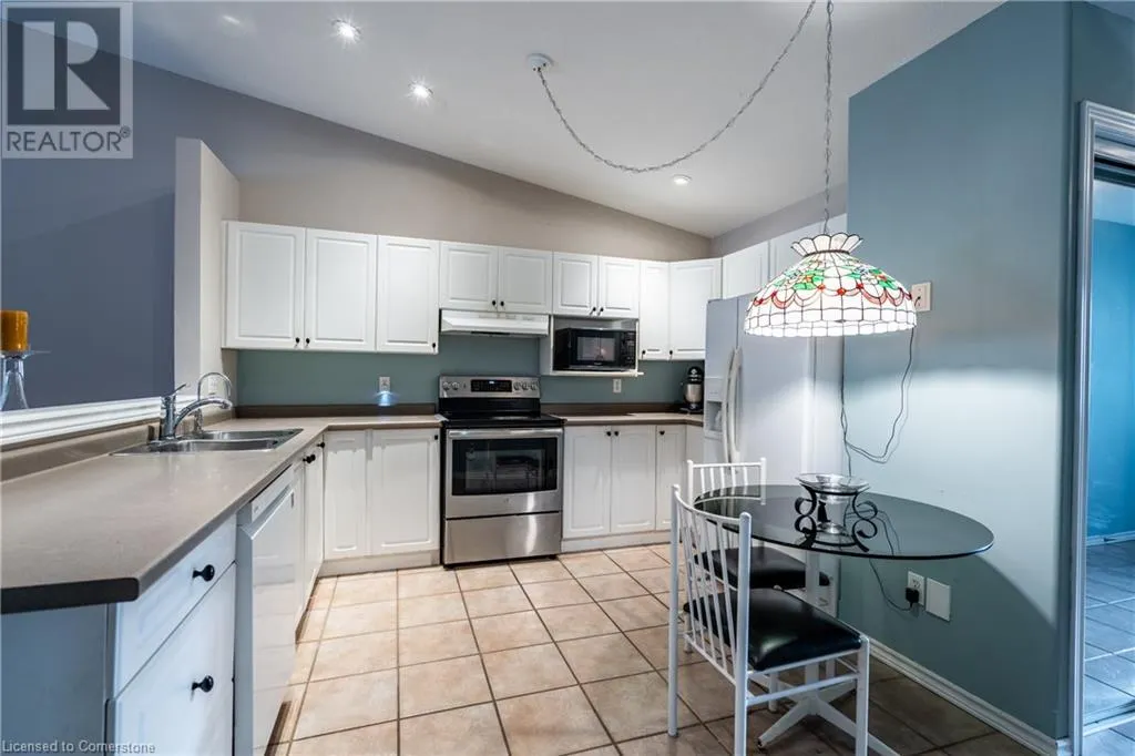 19 HANLON Place Unit# 3, #3