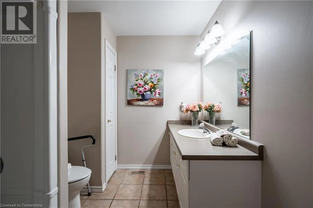 19 HANLON Place Unit# 3, #3