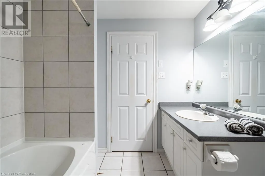 19 HANLON Place Unit# 3, #3