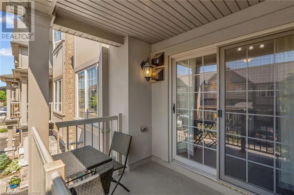 215 DUNDAS Street E Unit# 27, #27