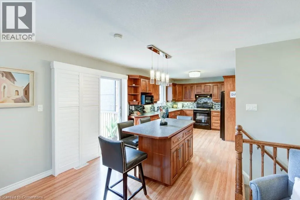 7 BURNSIDE Drive
