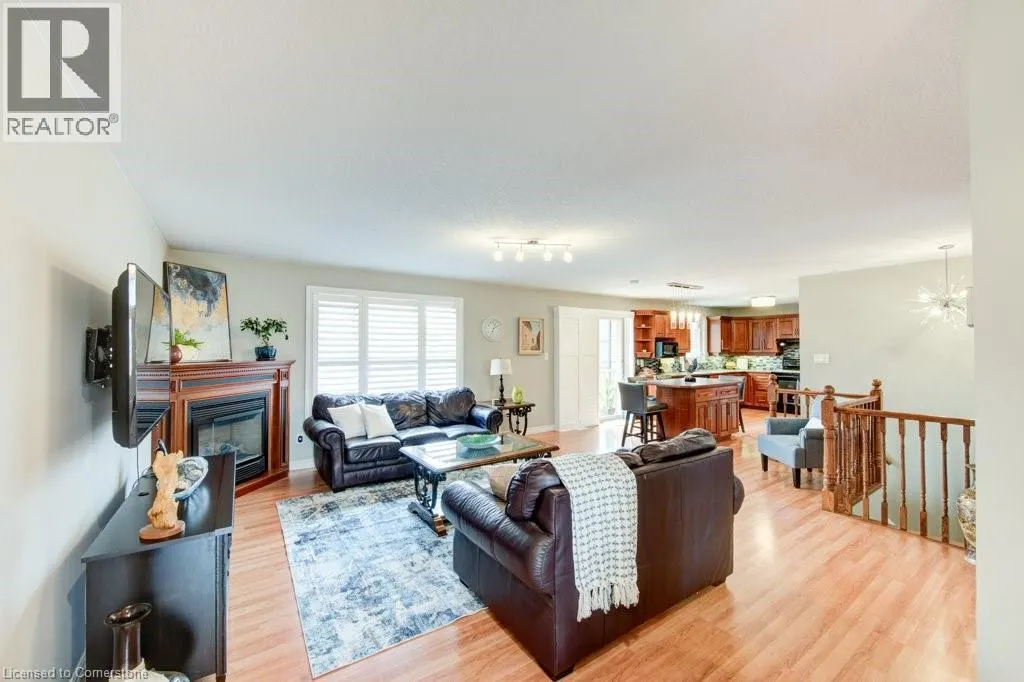 7 BURNSIDE Drive