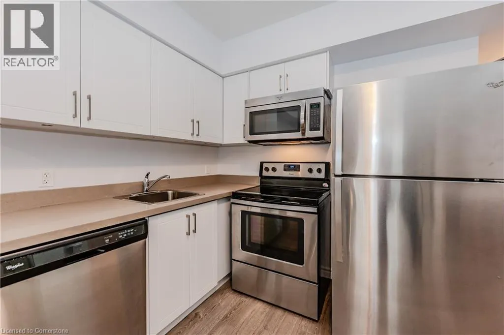 321 SPRUCE Street S Unit# 207, #207