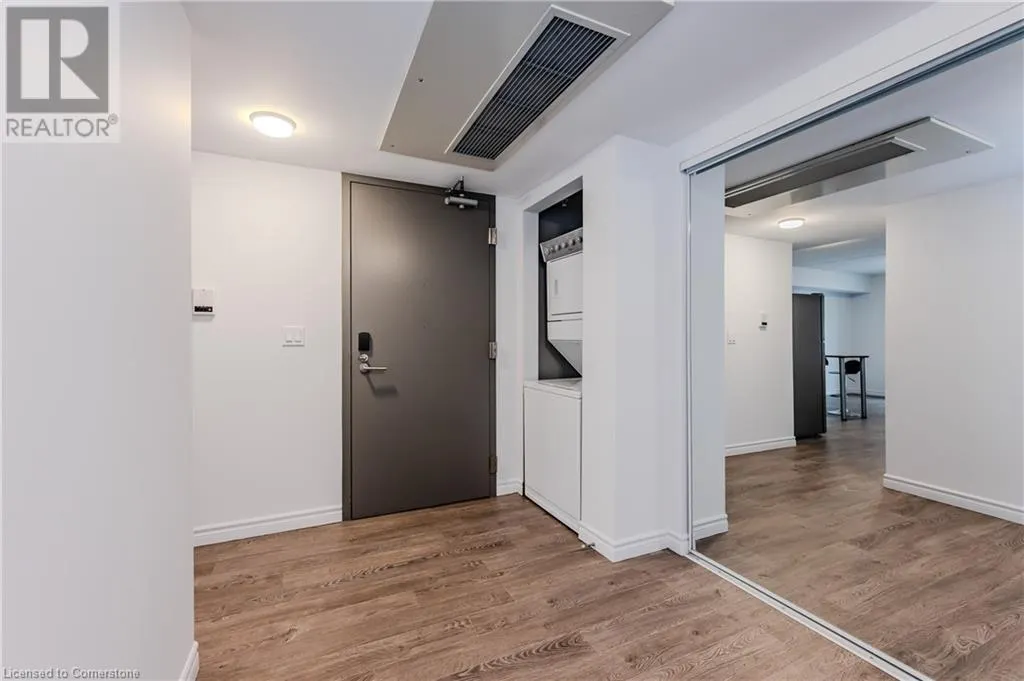 321 SPRUCE Street S Unit# 207, #207