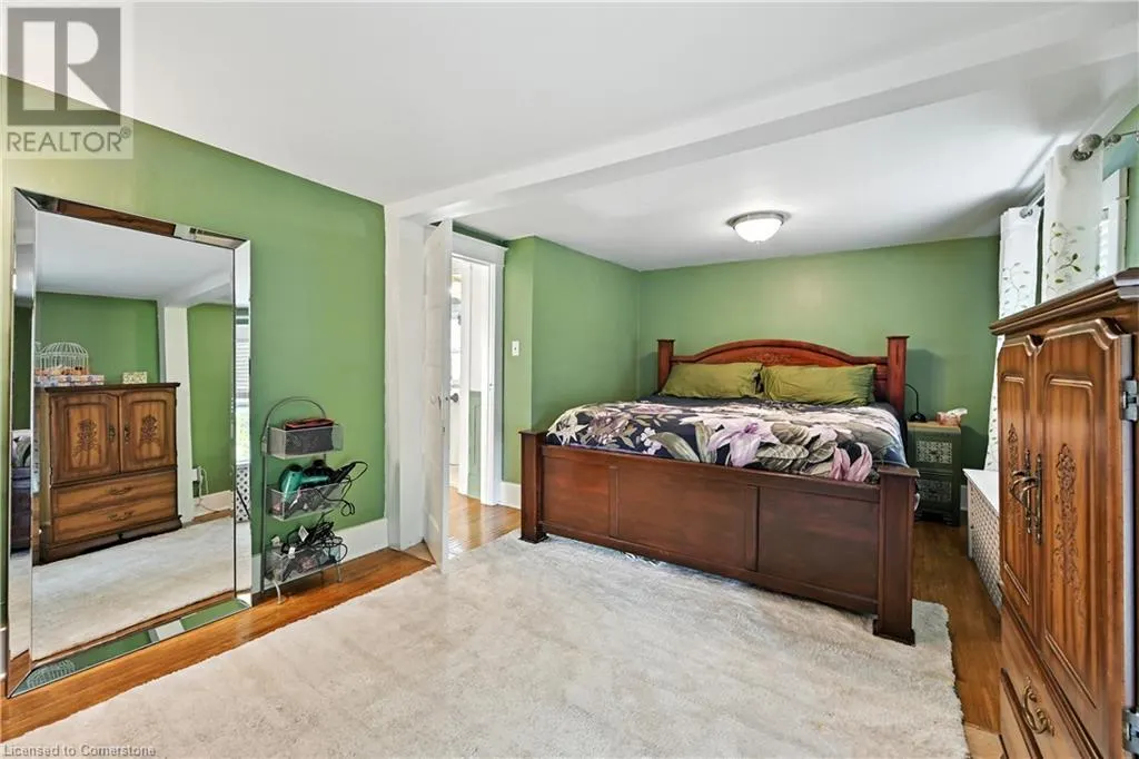 16 LOCUST Street