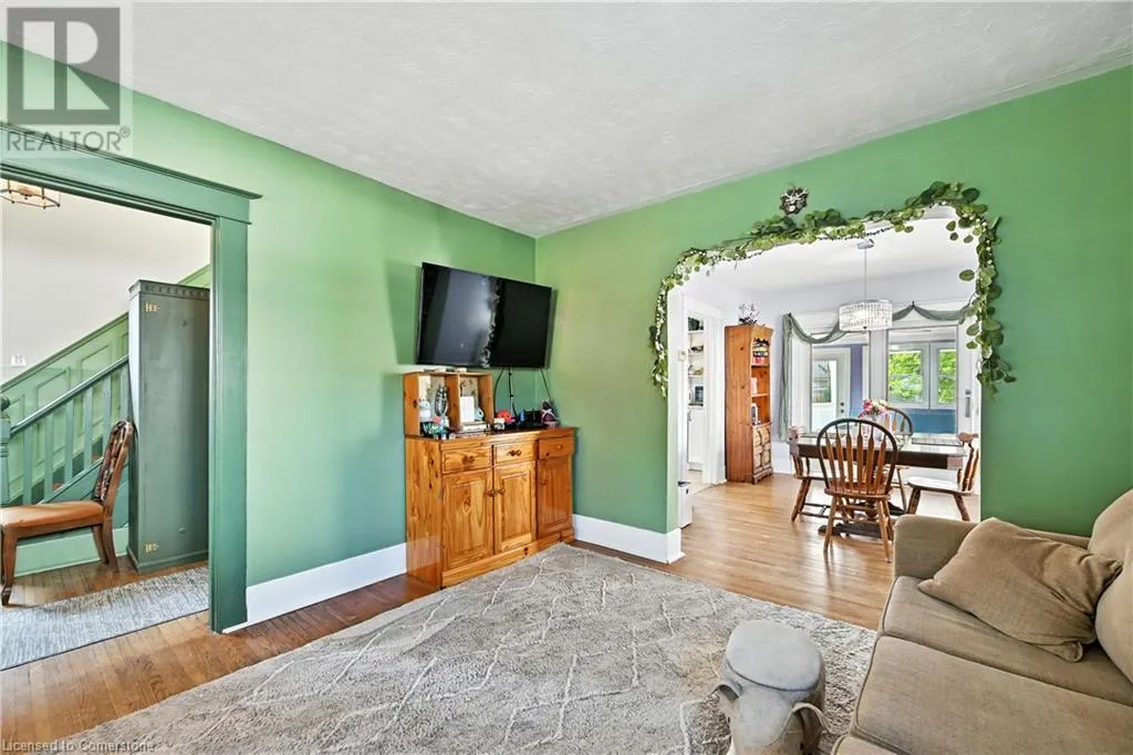16 LOCUST Street