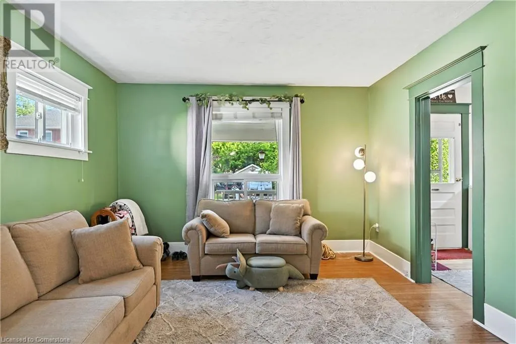 16 LOCUST Street