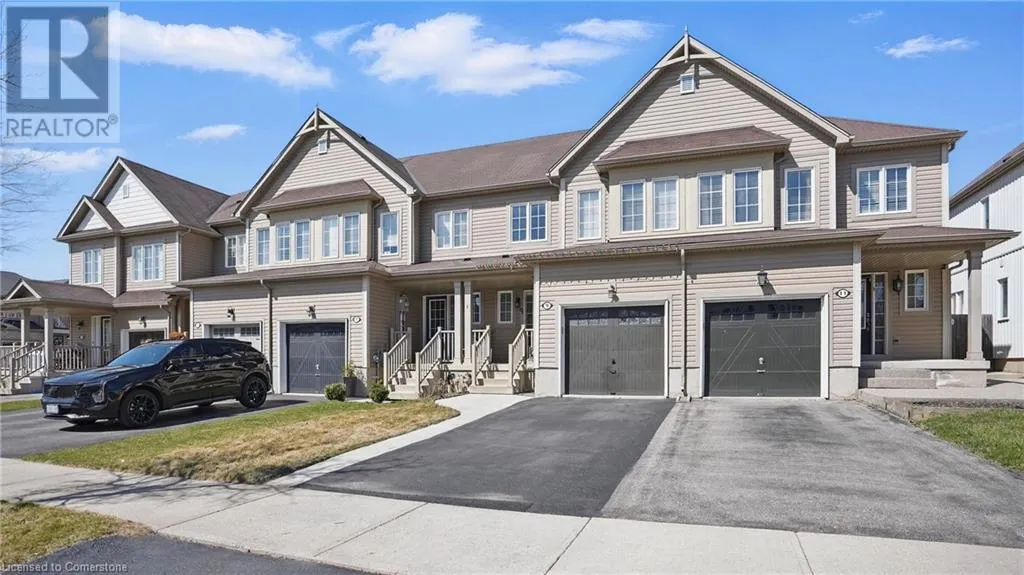 9 LYNCH Crescent