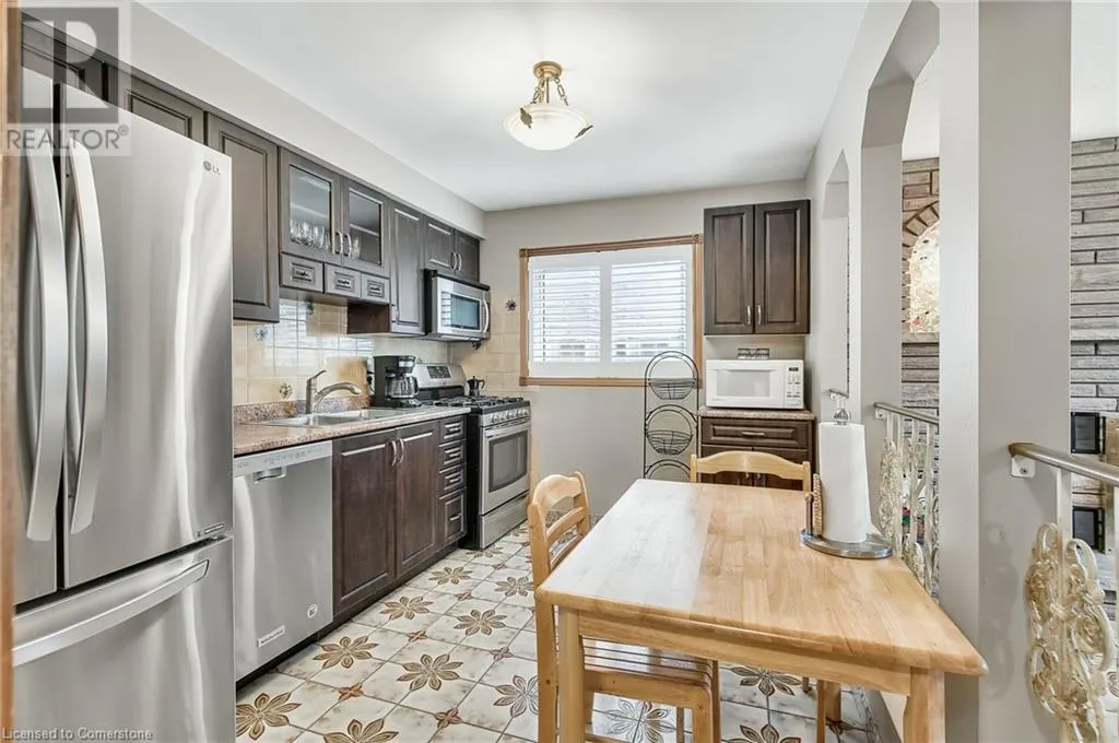 75 PRESIDENT Drive