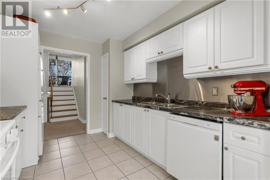 1310 HAMPTON Street Unit# 19, #19