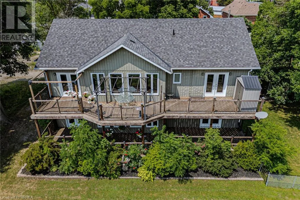 192 GRAND RIVER Avenue