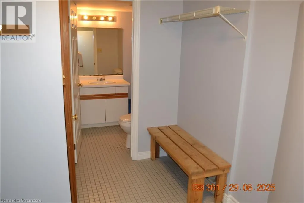 8 VILLAGE GREEN Boulevard Unit# 811, #811