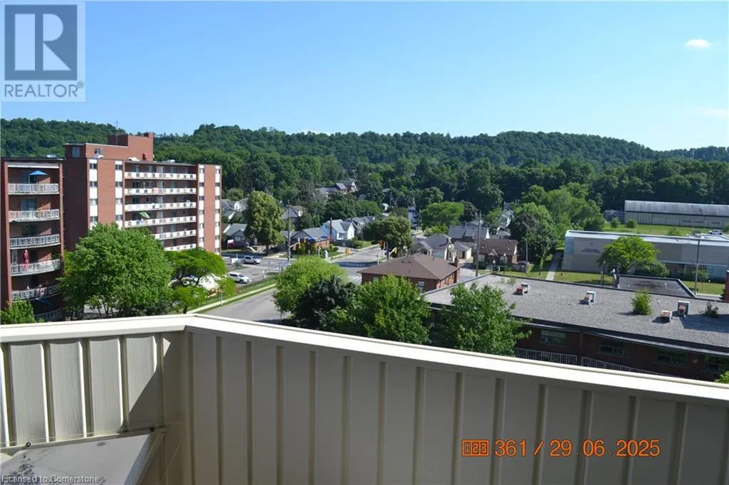 8 VILLAGE GREEN Boulevard Unit# 811, #811