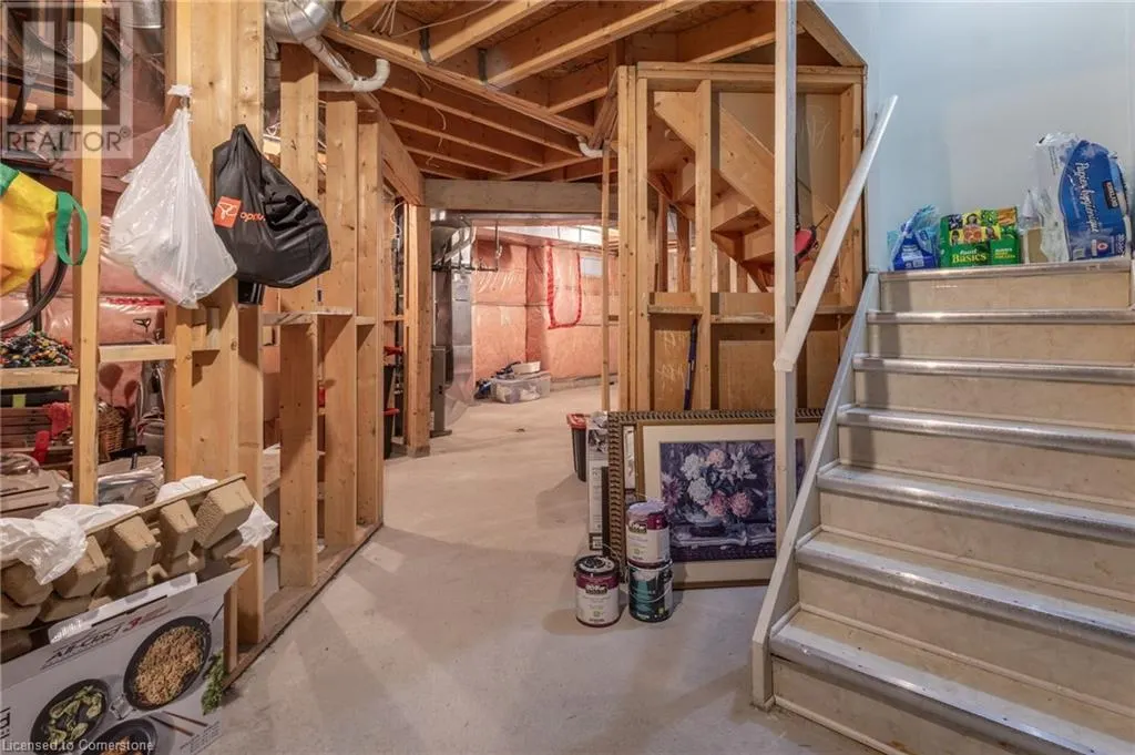 42 HILLGARDEN Drive