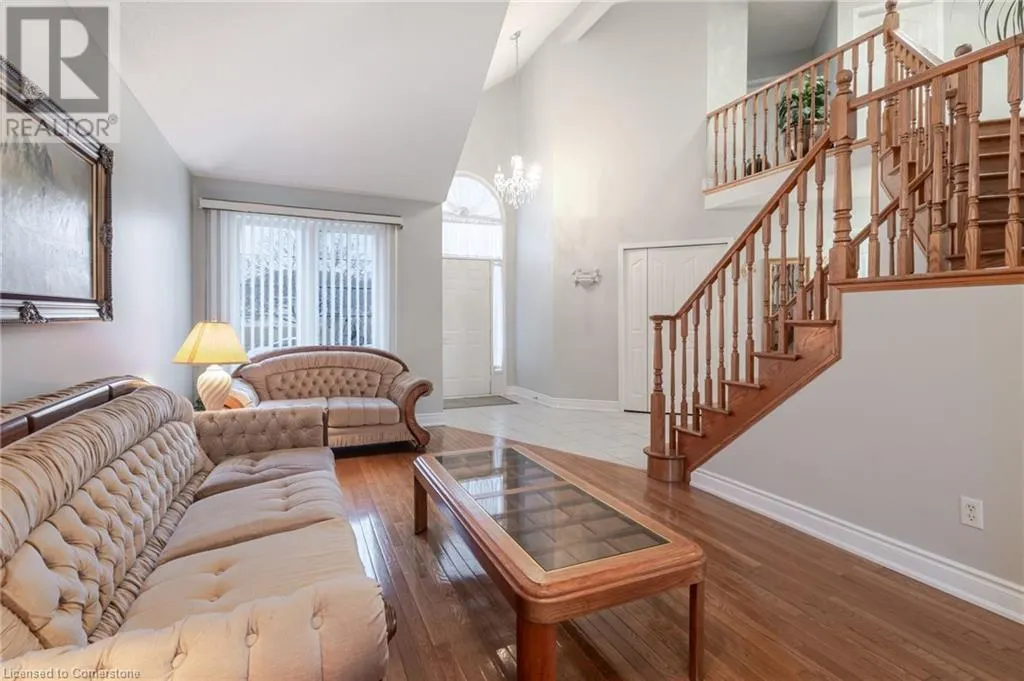 42 HILLGARDEN Drive
