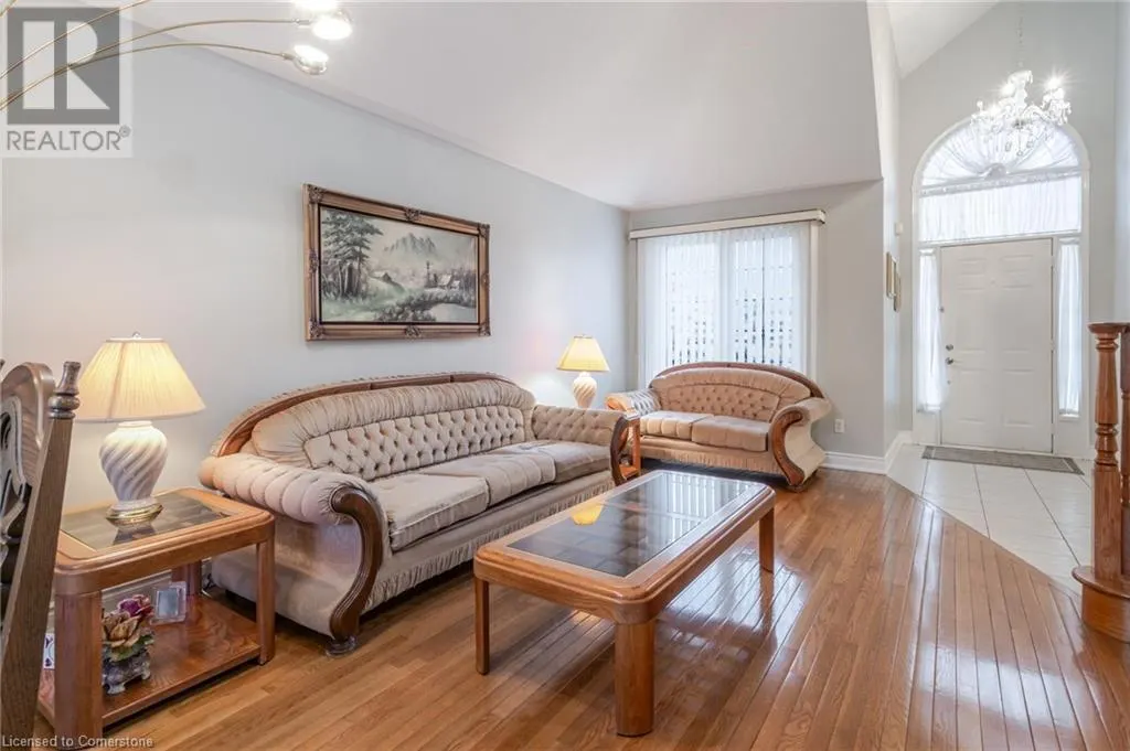 42 HILLGARDEN Drive