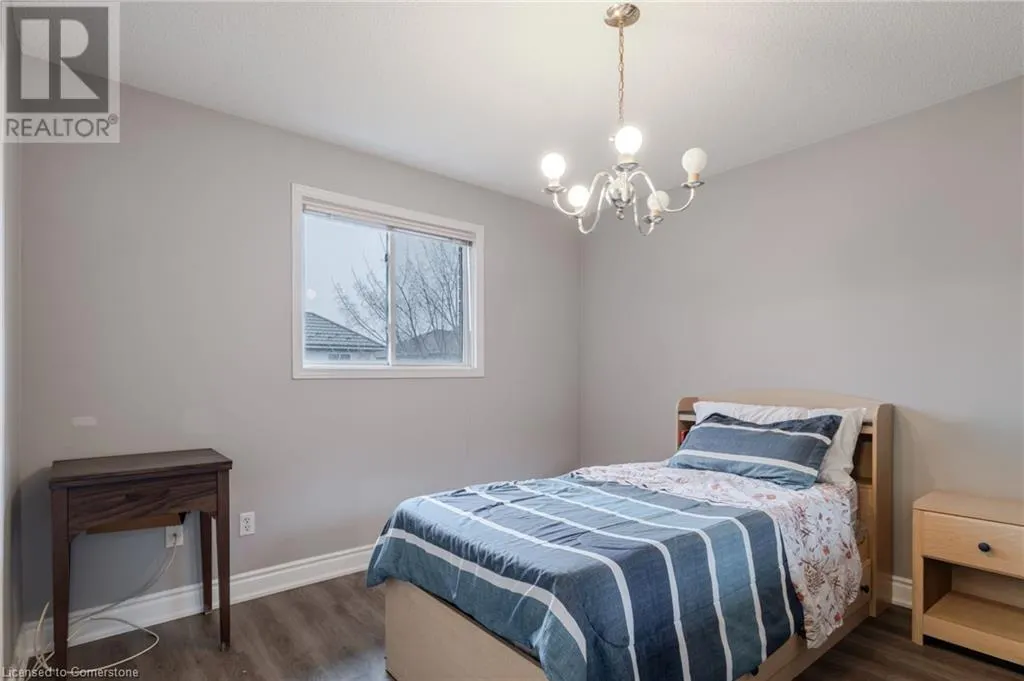 42 HILLGARDEN Drive