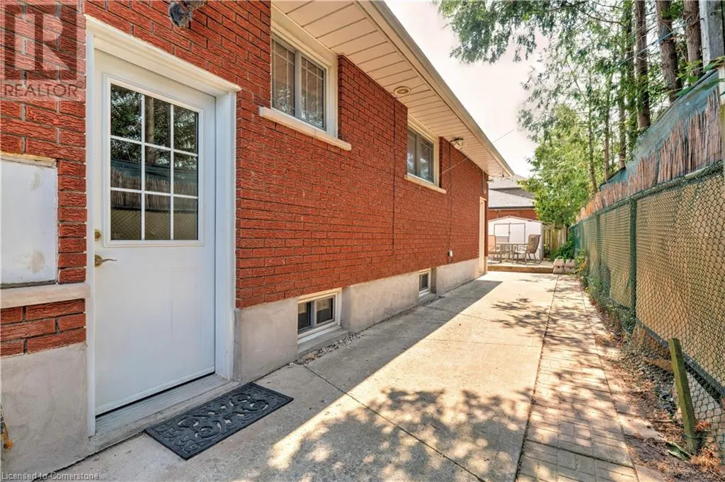 224 GLENHOLME Avenue