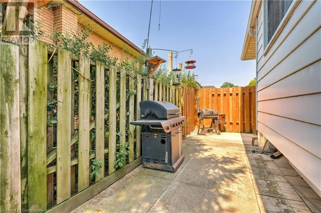 224 GLENHOLME Avenue