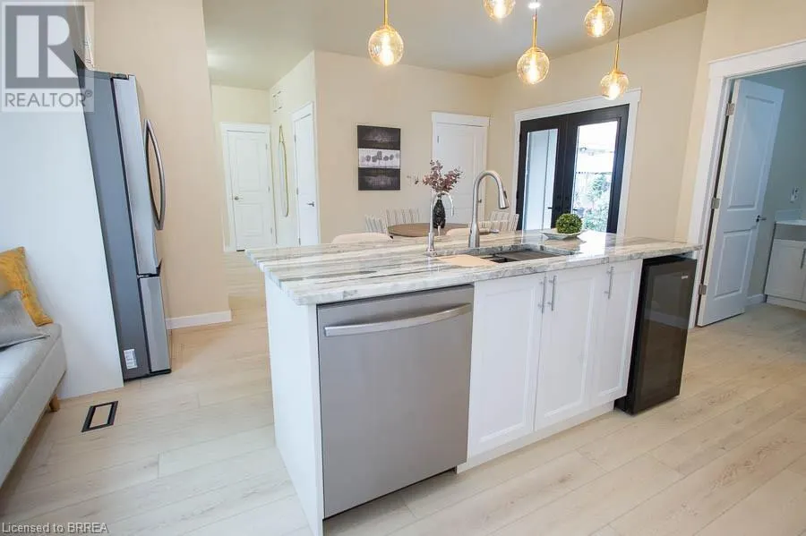 68 HAMILTON PLANK Road