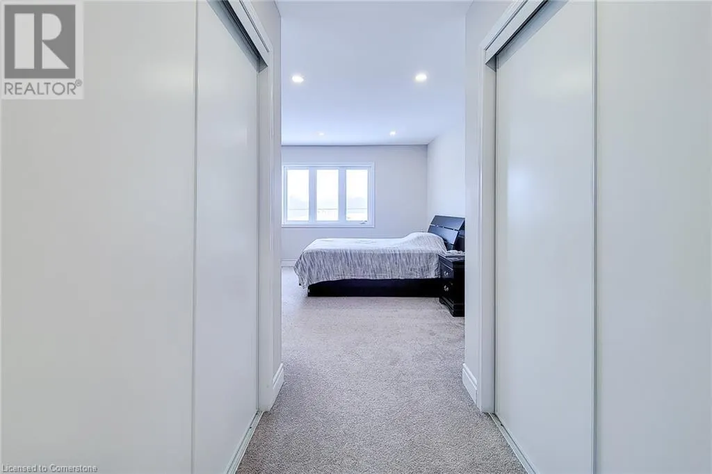 24 ESTHER Crescent