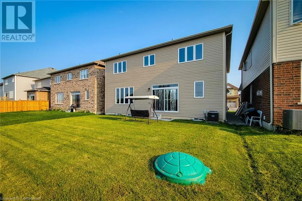 24 ESTHER Crescent