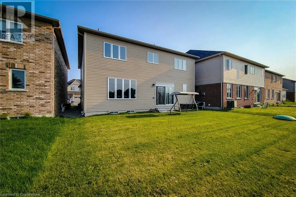 24 ESTHER Crescent