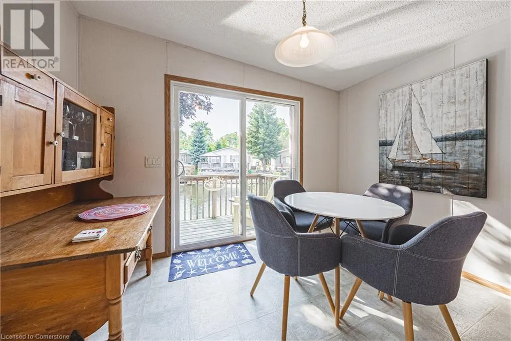 52 HEMLOCK CRS Private