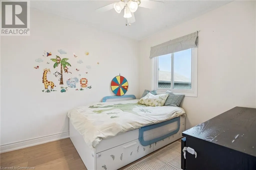 102 NISKA DR