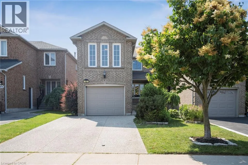 102 NISKA DR