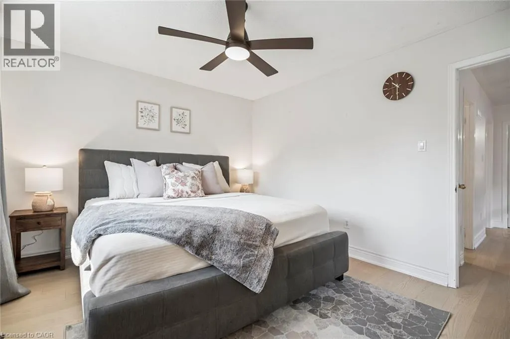 102 NISKA DR