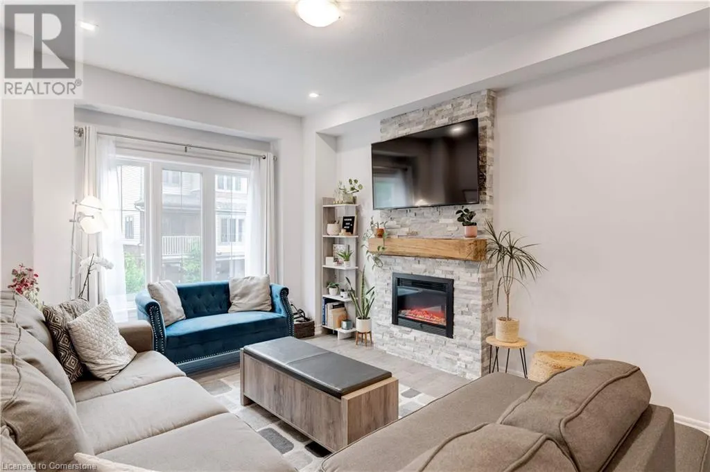 17 RIDGESIDE Lane