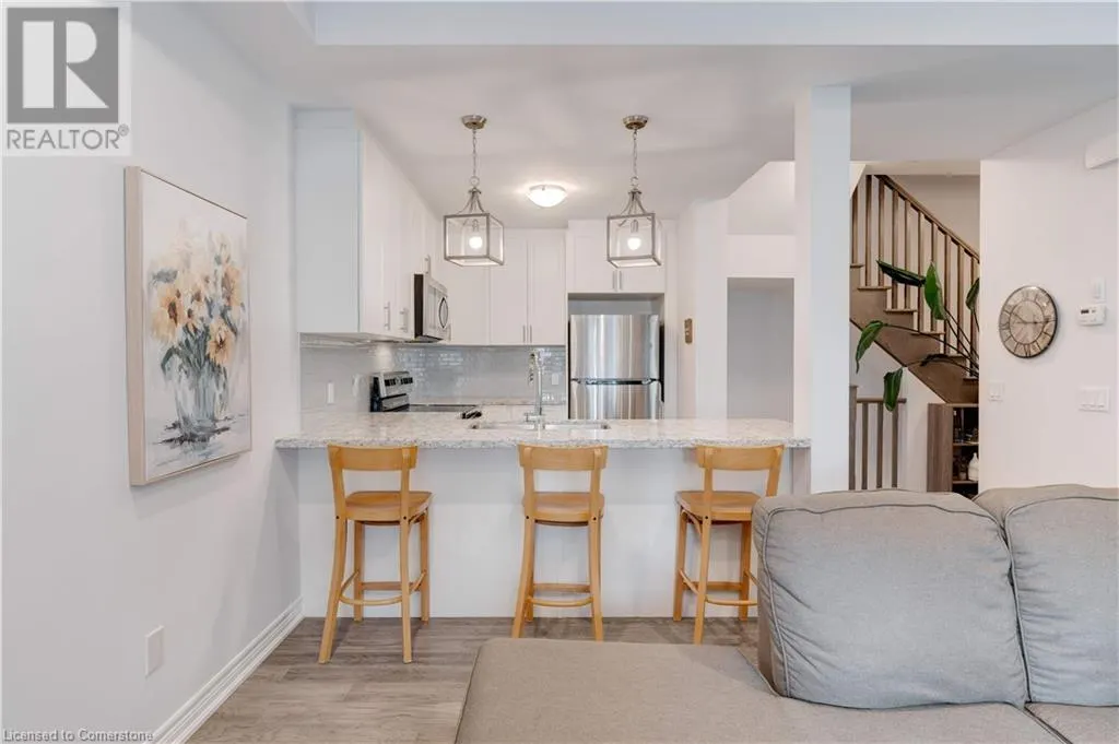 17 RIDGESIDE Lane