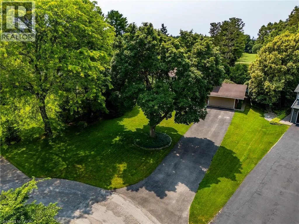6 SUMMIT Circle